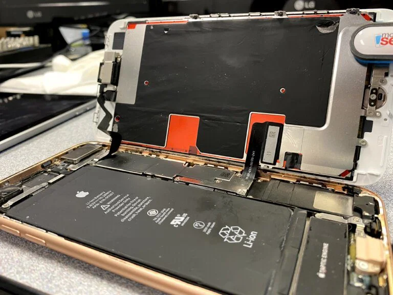 iphone opened up for repair battery and screen replacement 1
