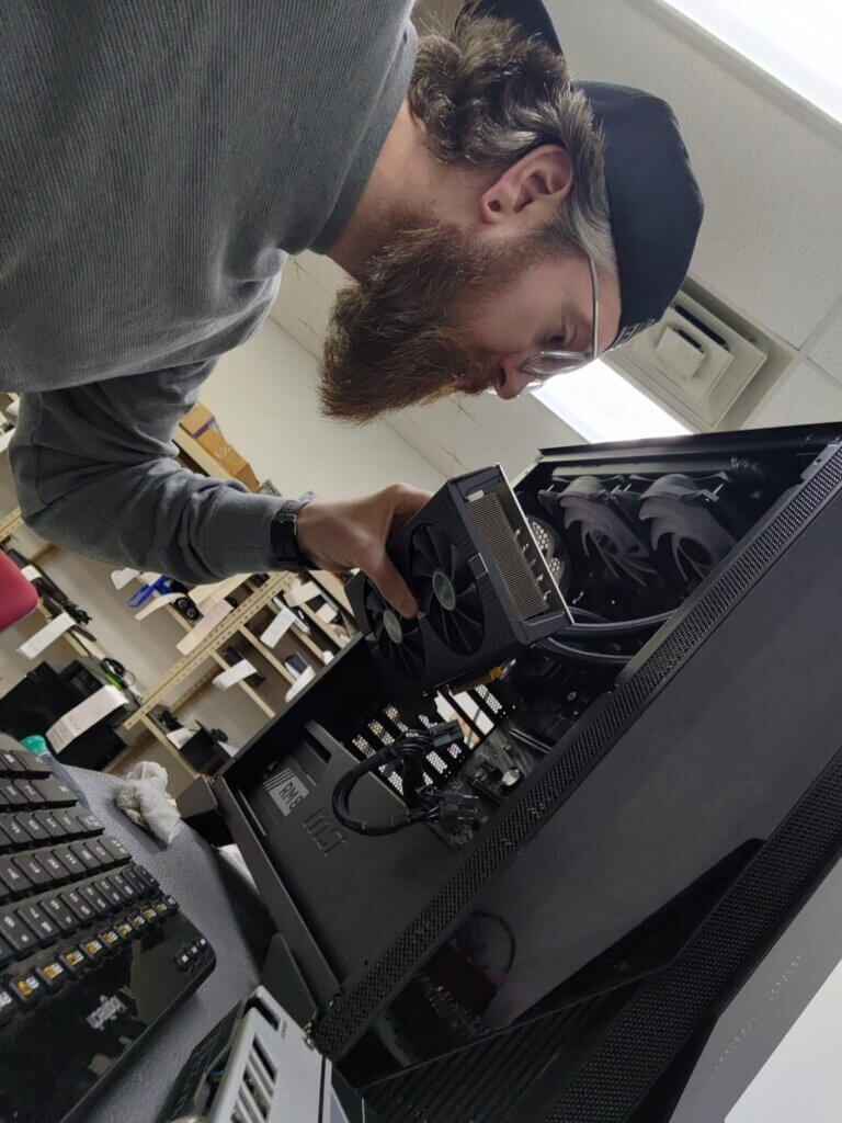 scott-working-on-custom-gaming-pc-at-revival-tech-fixing-windows-crash-problems-2